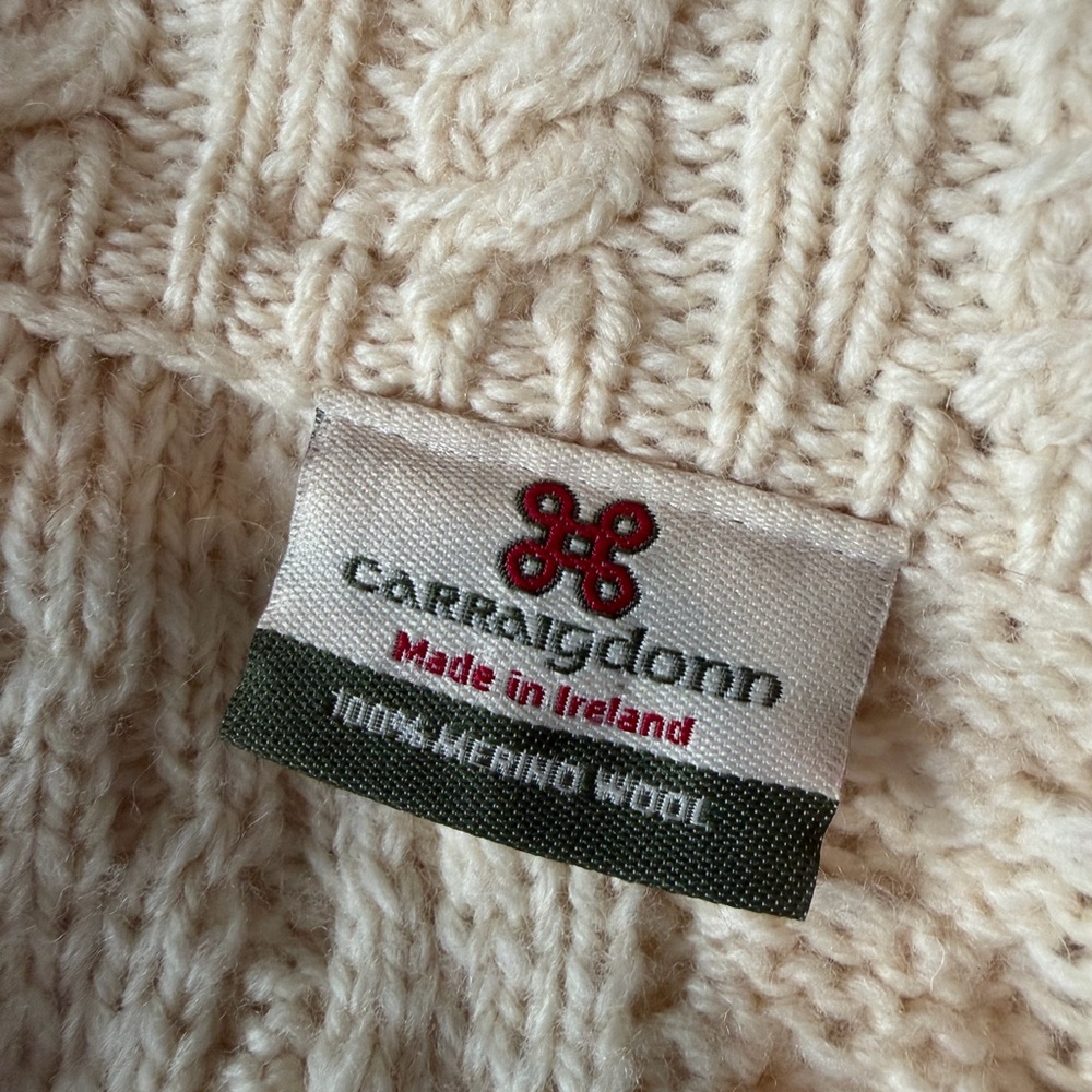 Carraig Donn 100% Merino Wool Sweater - Picture 5 of 10